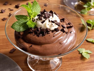 Chocolate Avocado Pudding: Decadent Dessert Delight!