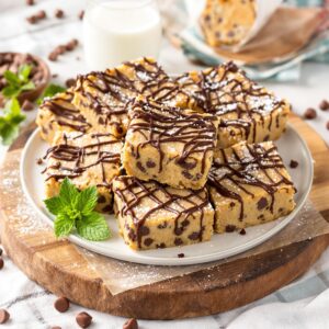 Chocolate Chip Cookie Dough Bars: Irresistibly Delicious Treat!
