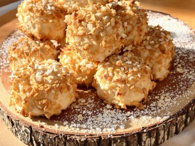 Coconut Macaroons: Irresistible Treats for Coconut Lovers!