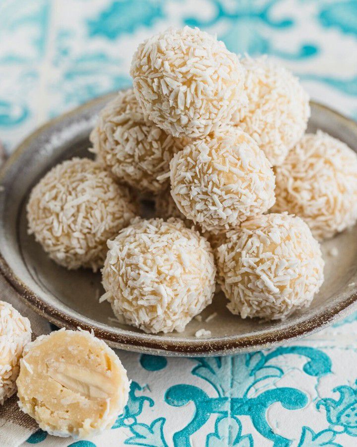 Healthy Coconut Chocolates