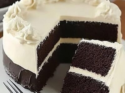Indulgent Velvet Cake: The Most Decadent Dessert You’ll Ever Taste