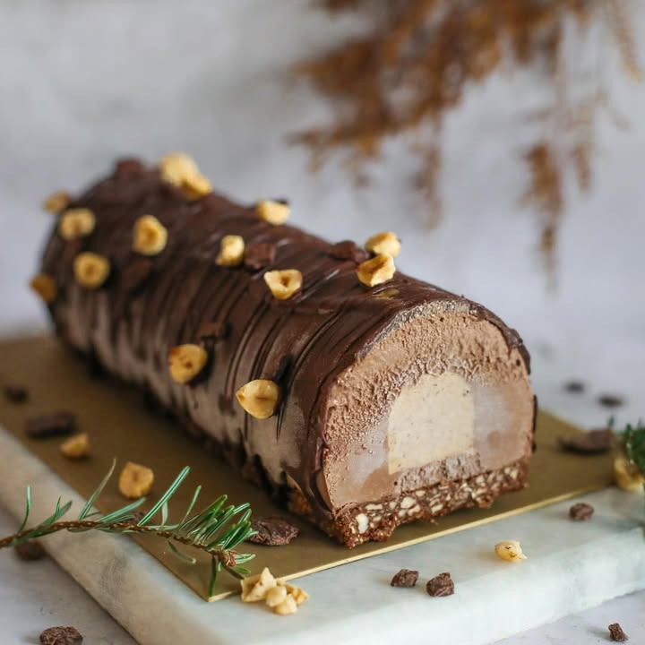 Praline Chocolate Log