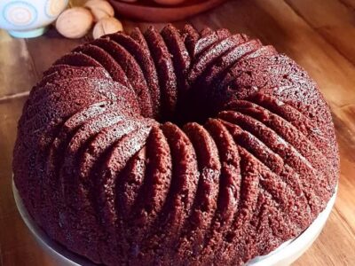 Spongy Chocolate Delight: The Ultimate Easy Recipe