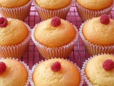 Fluffy Vanilla Cupcakes: The Best Easy Recipe for Perfect Treats