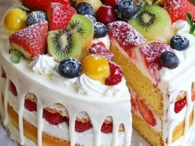 Fruity Crème Cake: The Most Irresistible Dessert Delight