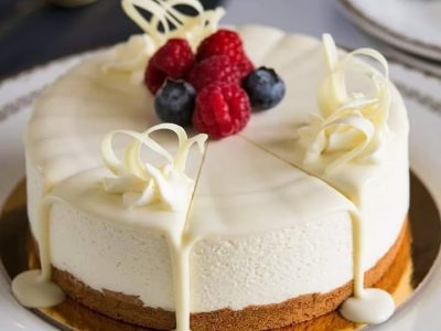 Dreamy White Chocolate Cheesecake: Heavenly Dessert Delight