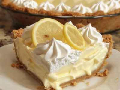 No-Bake Lemonade Cream Cake: Refreshing and Easy Dessert