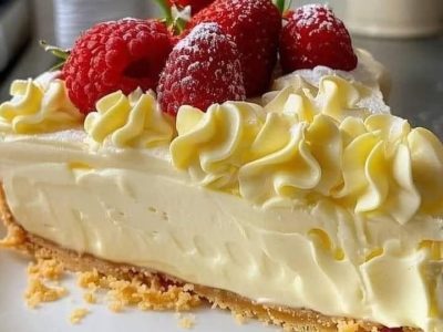 Creamy Cheesecake Delight: Simple Recipe for Rich Flavor