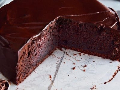 Juicy Chocolate Delight: Rich, Moist, and Irresistibly Tangy